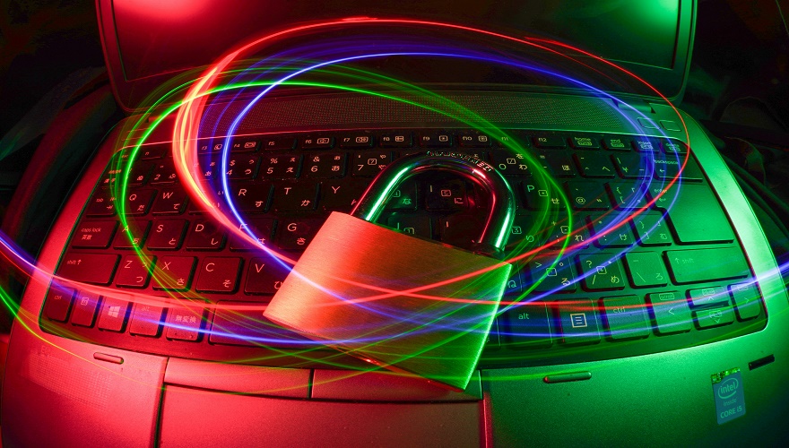 Internet Safety क्या है? इंटरनेट सुरक्षा के खतरे, उपाय